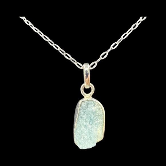 Natural Raw Aquamarine Pendant Necklace 925 Sterling Silver Handmade - Picture 3 of 8